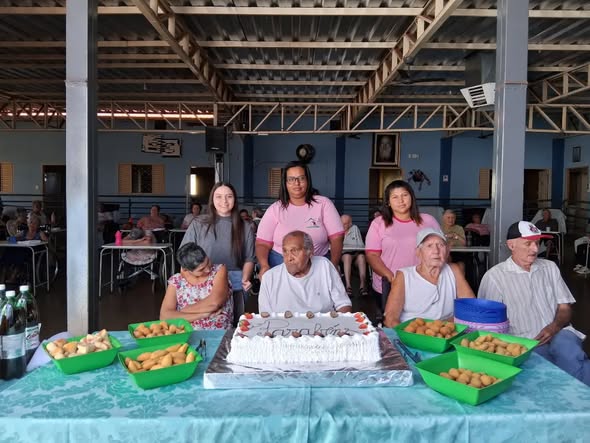 Aniversariantes de agosto são homenageados no Asilo Pio XII