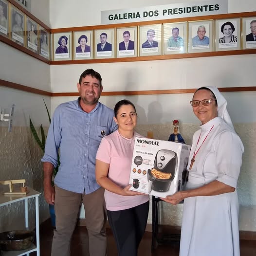 Jucélio Santana é o ganhador da Air Fryer da Doação Premiada