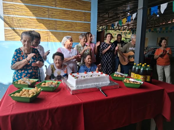 Aniversariantes de maio são parabenizados