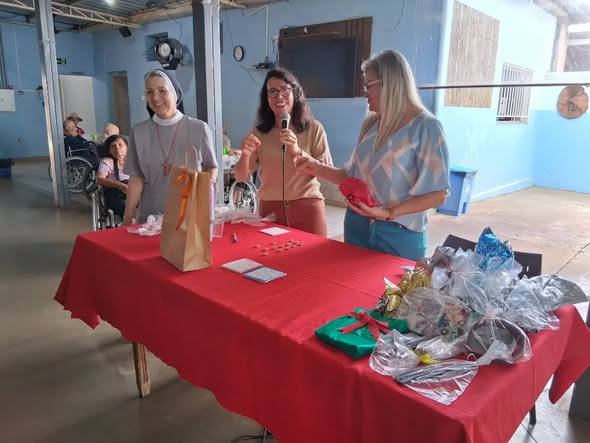 Semana do Idoso, 8º dia: tarde de Bingo no Asilo Pio XII